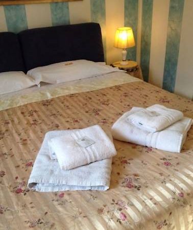 Giulietta E Romeo Hotel เวโรนา ภายนอก รูปภาพ